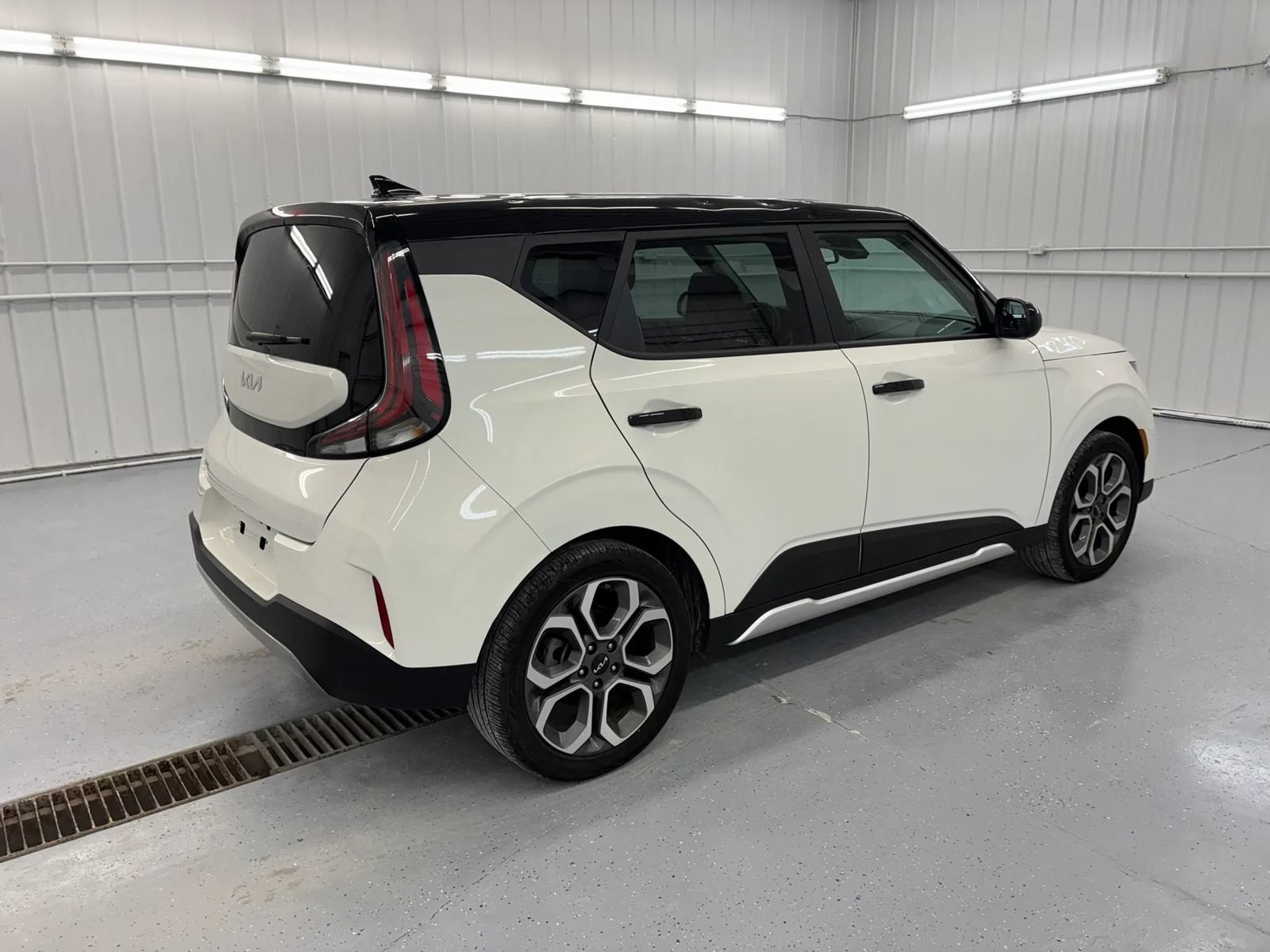 Used 2025 Kia Soul EX FWD image 6