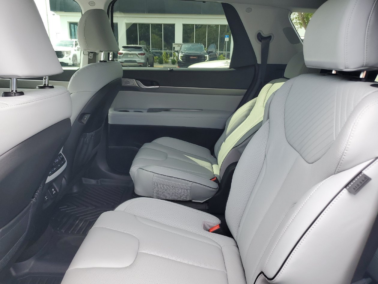 Used 2024 Hyundai Palisade SEL w/ Premium Package AWD/4WD image 10