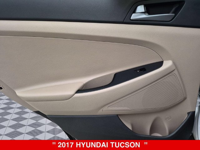Used 2017 Hyundai Tucson Sport AWD/4WD image 28