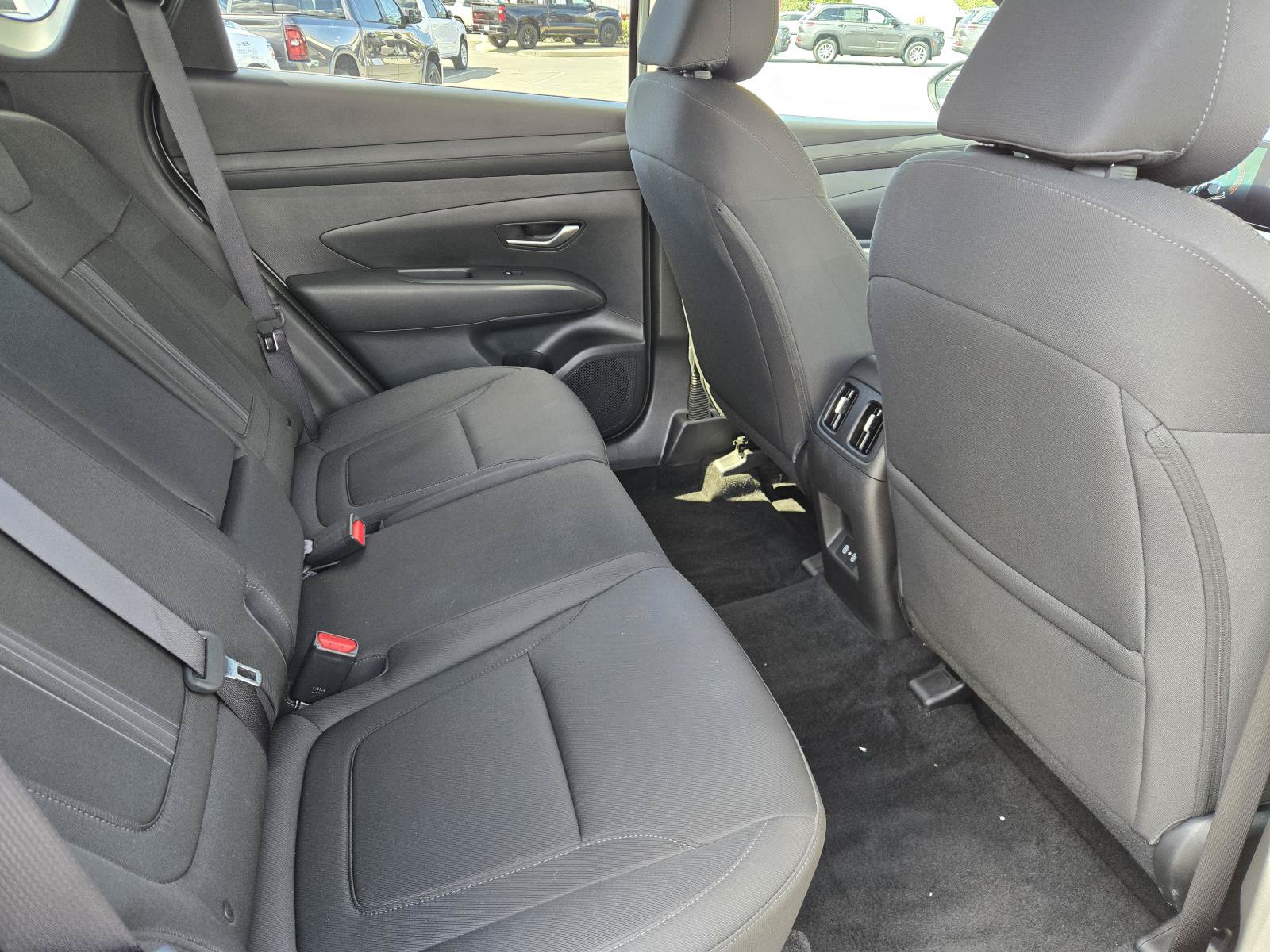 Used 2025 Hyundai Tucson SEL FWD image 29