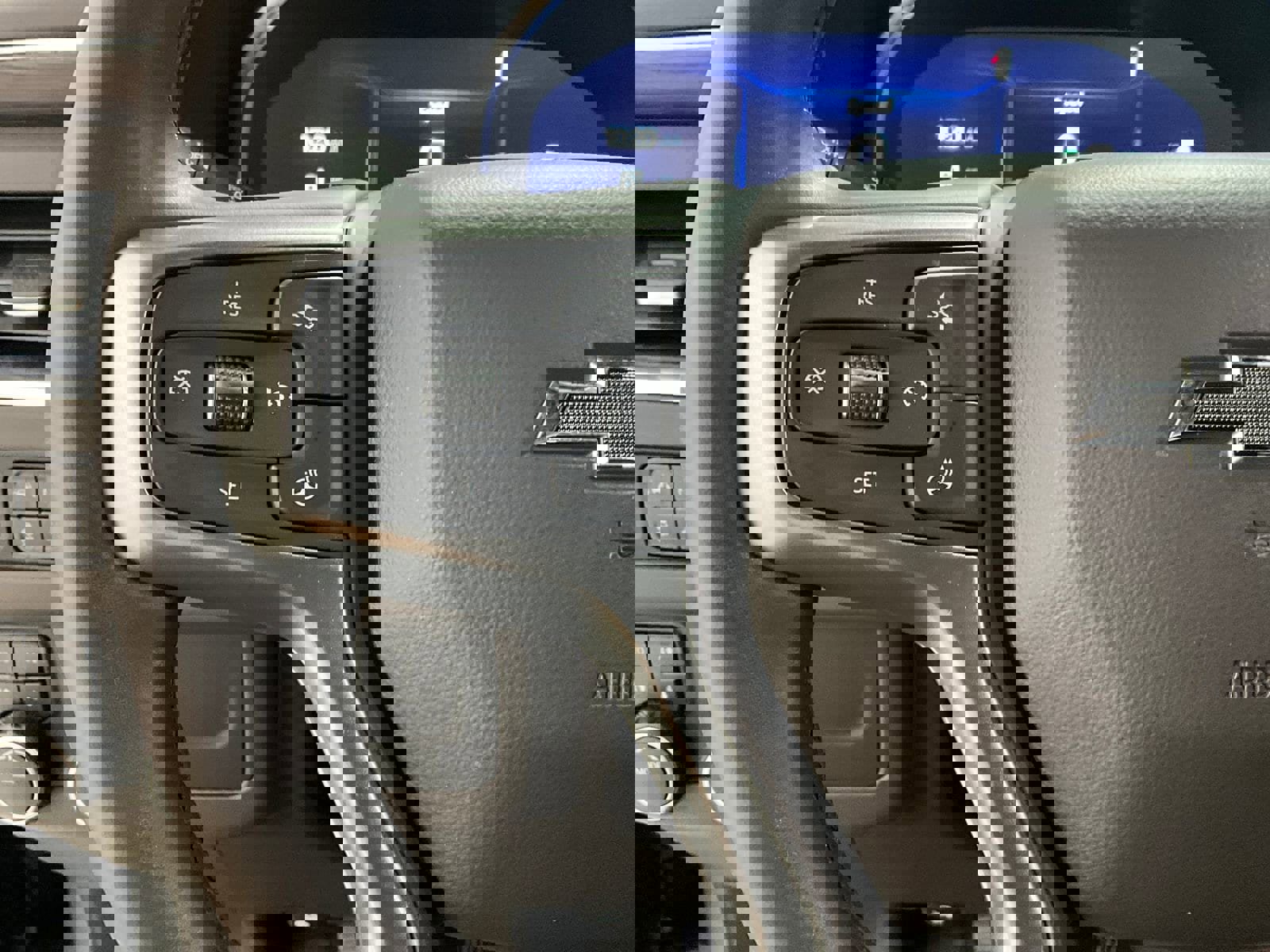 Used 2023 Chevrolet Tahoe Z71 w/ Luxury Package image 13