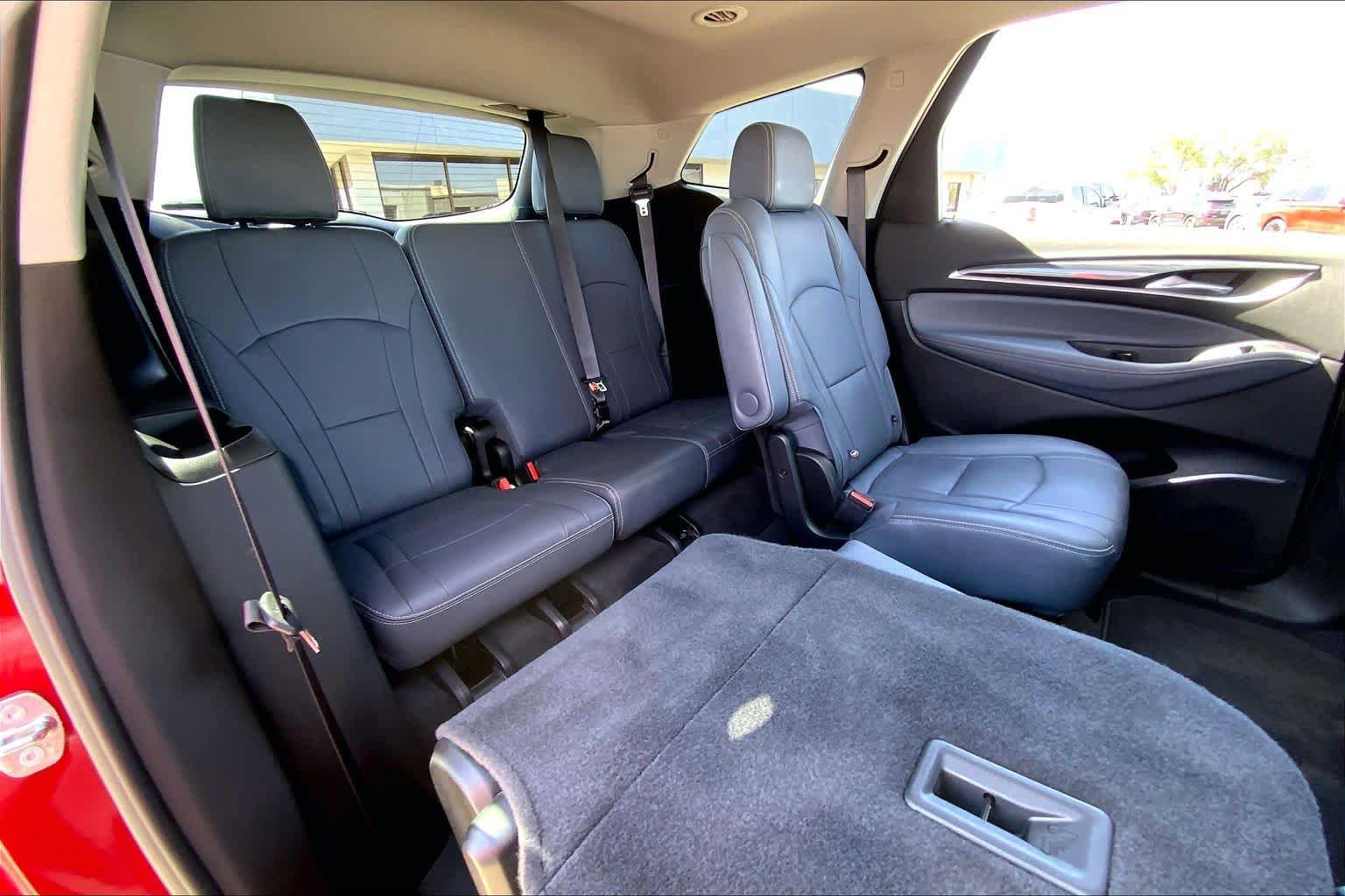 Used 2019 Buick Enclave Premium w/ Experience Buick Package FWD image 20