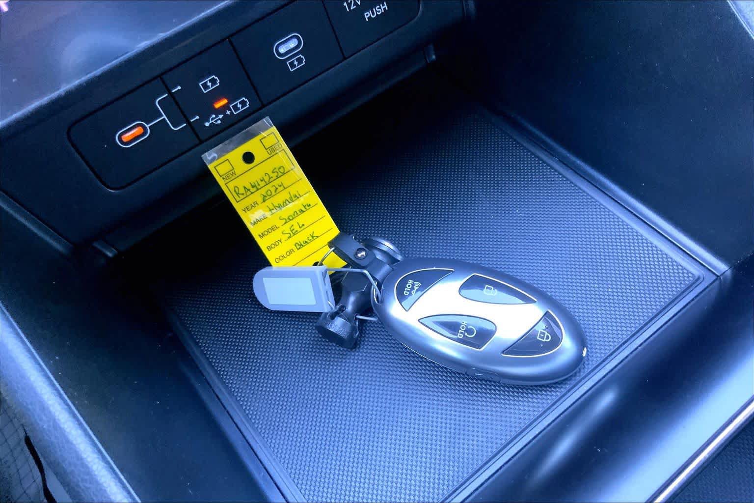 Used 2024 Hyundai Sonata SEL FWD image 13