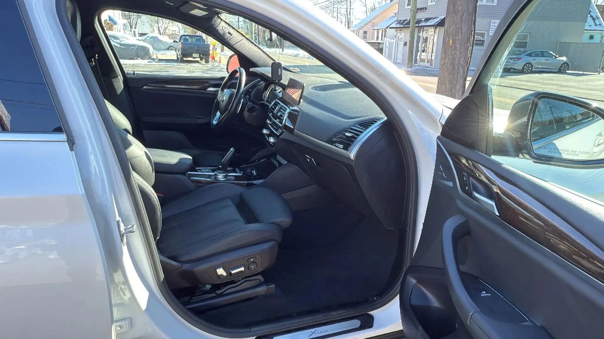 Used 2019 BMW X4 xDrive30i w/ Premium Package image 25