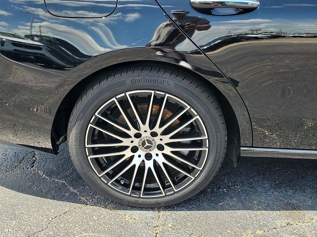 Used 2025 Mercedes-Benz C 300 Sedan w/ Winter Package image 7