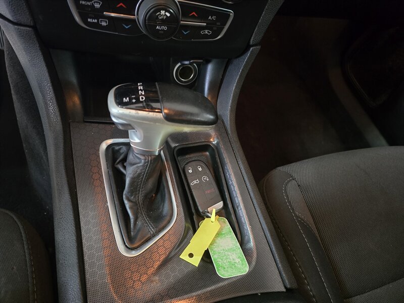 Used 2018 Dodge Charger R/T RWD image 21