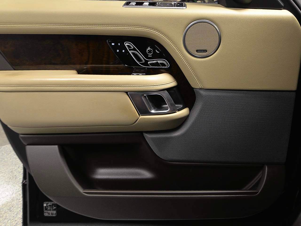 Used 2022 Land Rover Range Rover Westminster Edition AWD/4WD image 6