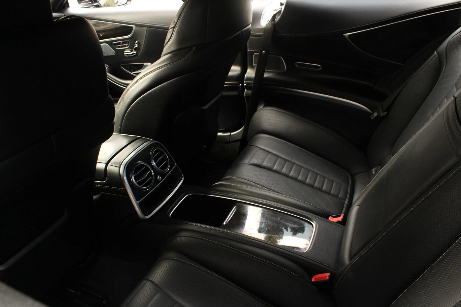 Used 2015 Mercedes-Benz S 550 4MATIC Coupe image 17
