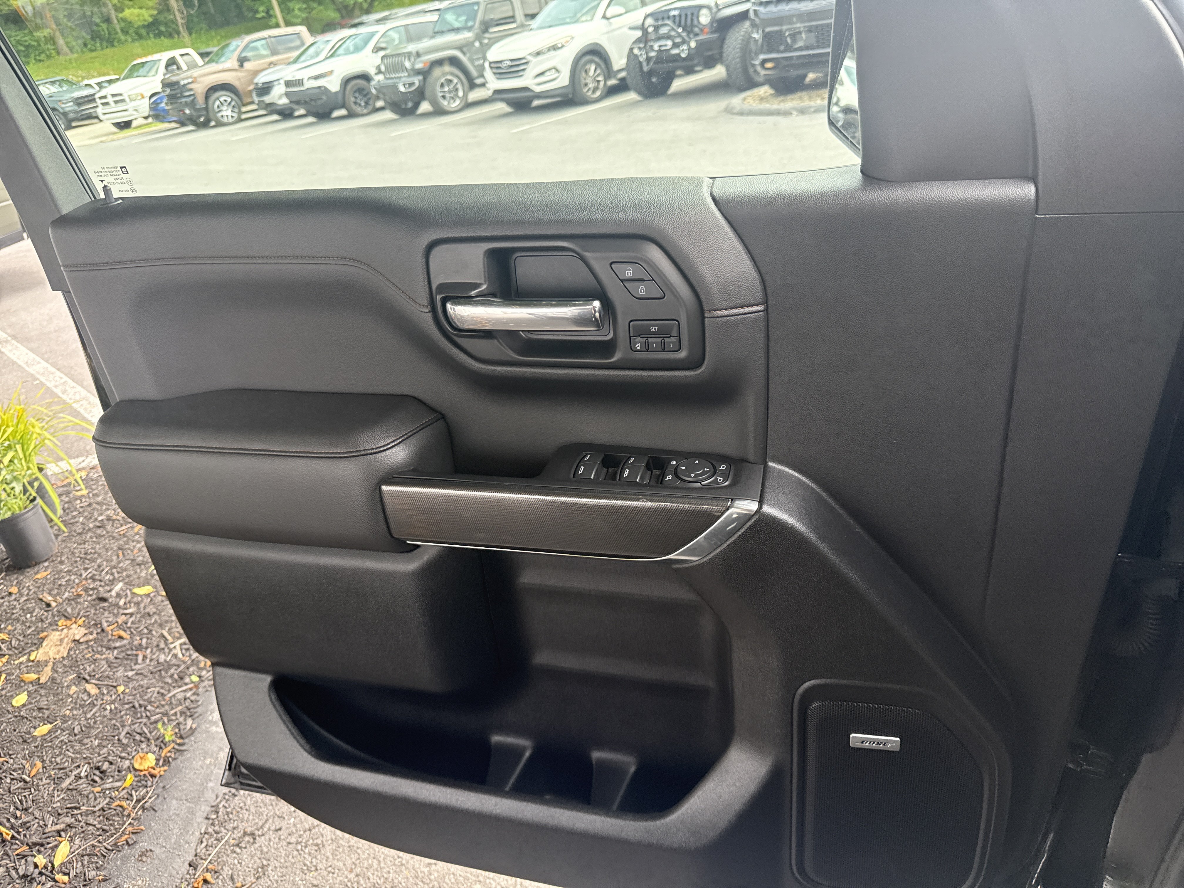Used 2020 GMC Sierra 1500 AT4 w/ AT4 Premium Package AWD/4WD image 18