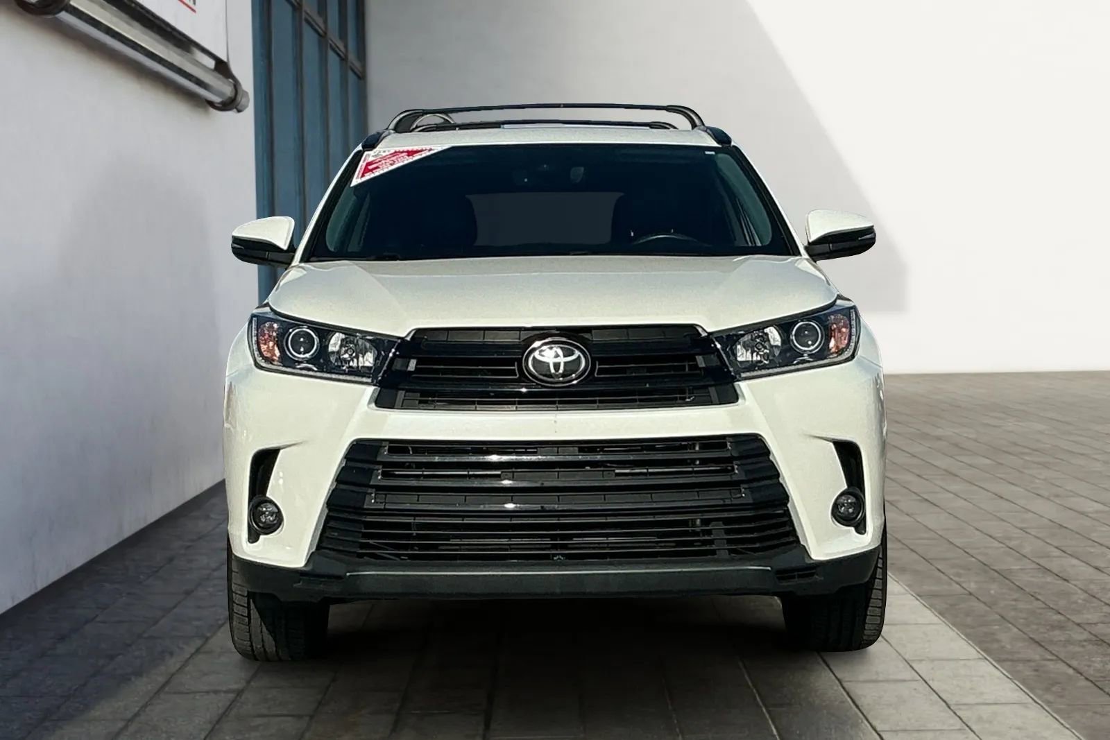 Used 2019 Toyota Highlander SE image 8