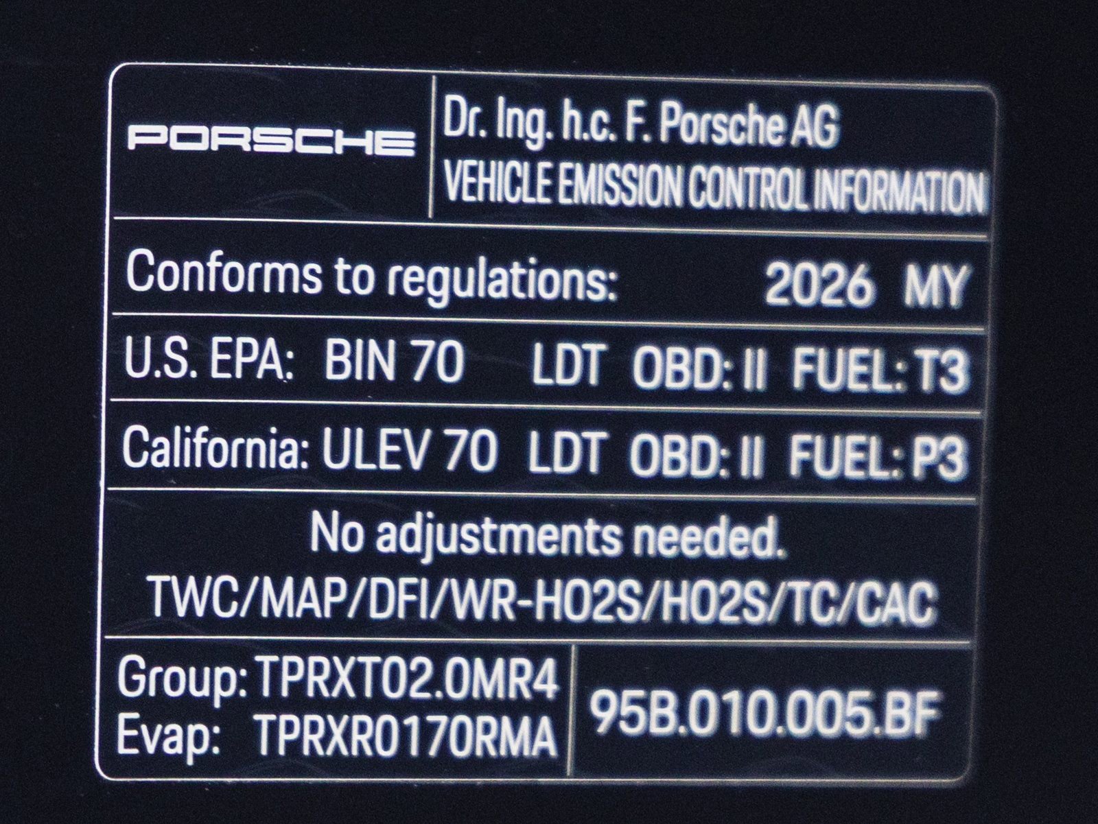Certified 2026 Porsche Macan image 37