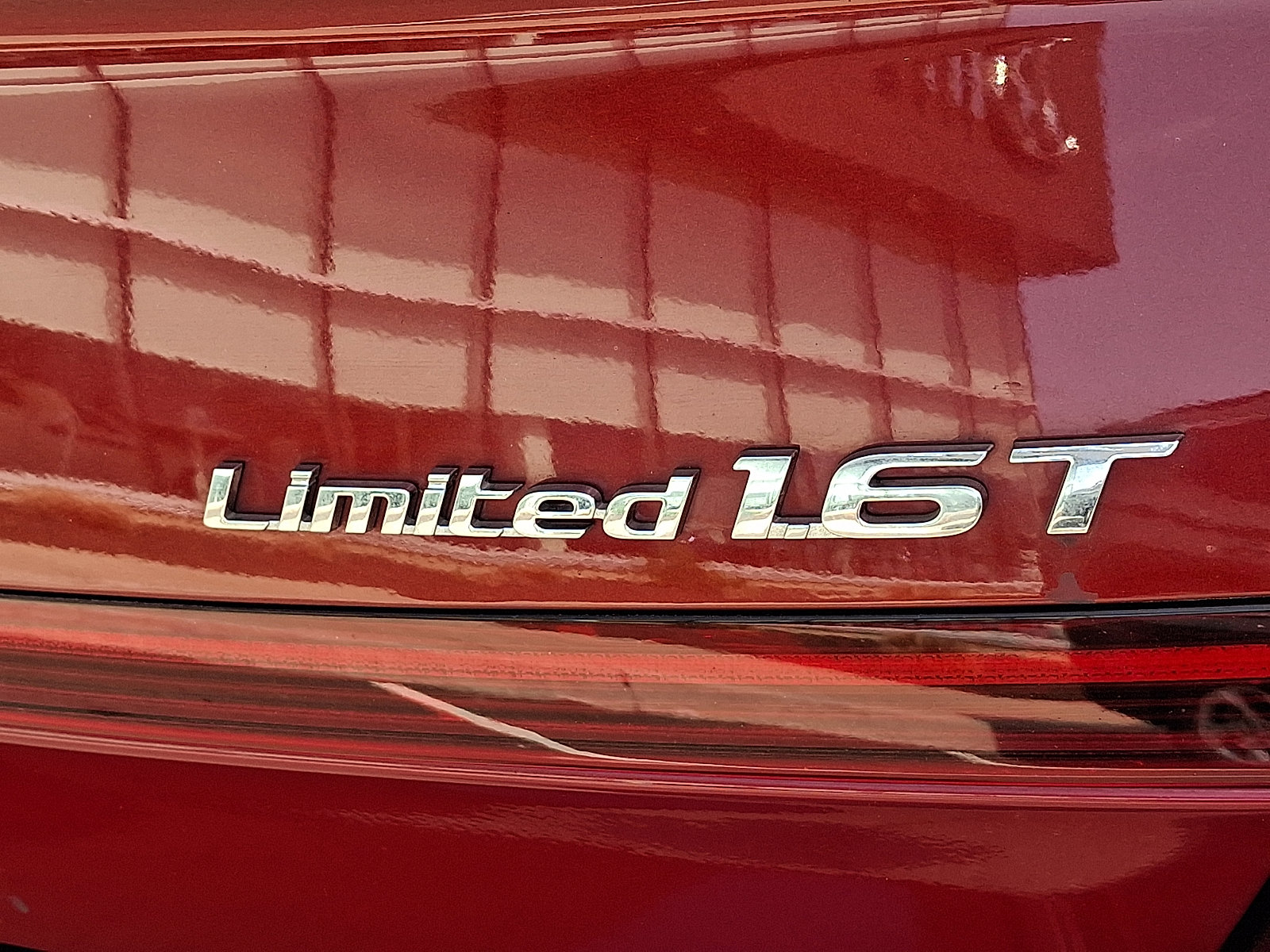 Certified 2023 Hyundai Sonata Limited w/ Cargo Package image 31