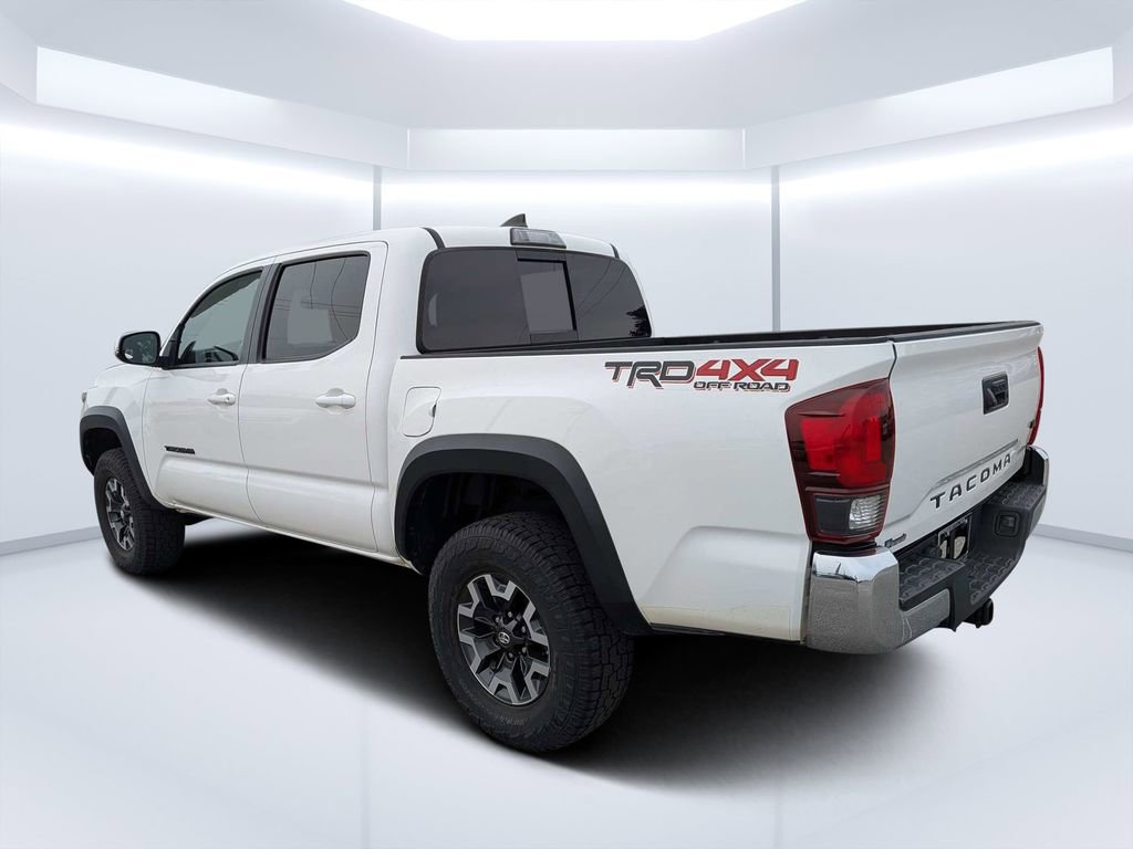 Used 2018 Toyota Tacoma TRD Off-Road image 5