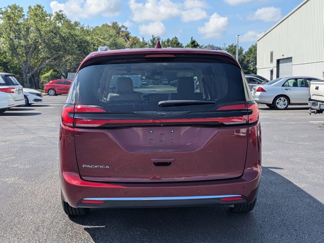 Used 2021 Chrysler Pacifica Touring-L w/ Premium & Safety Sphere Group FWD image 6