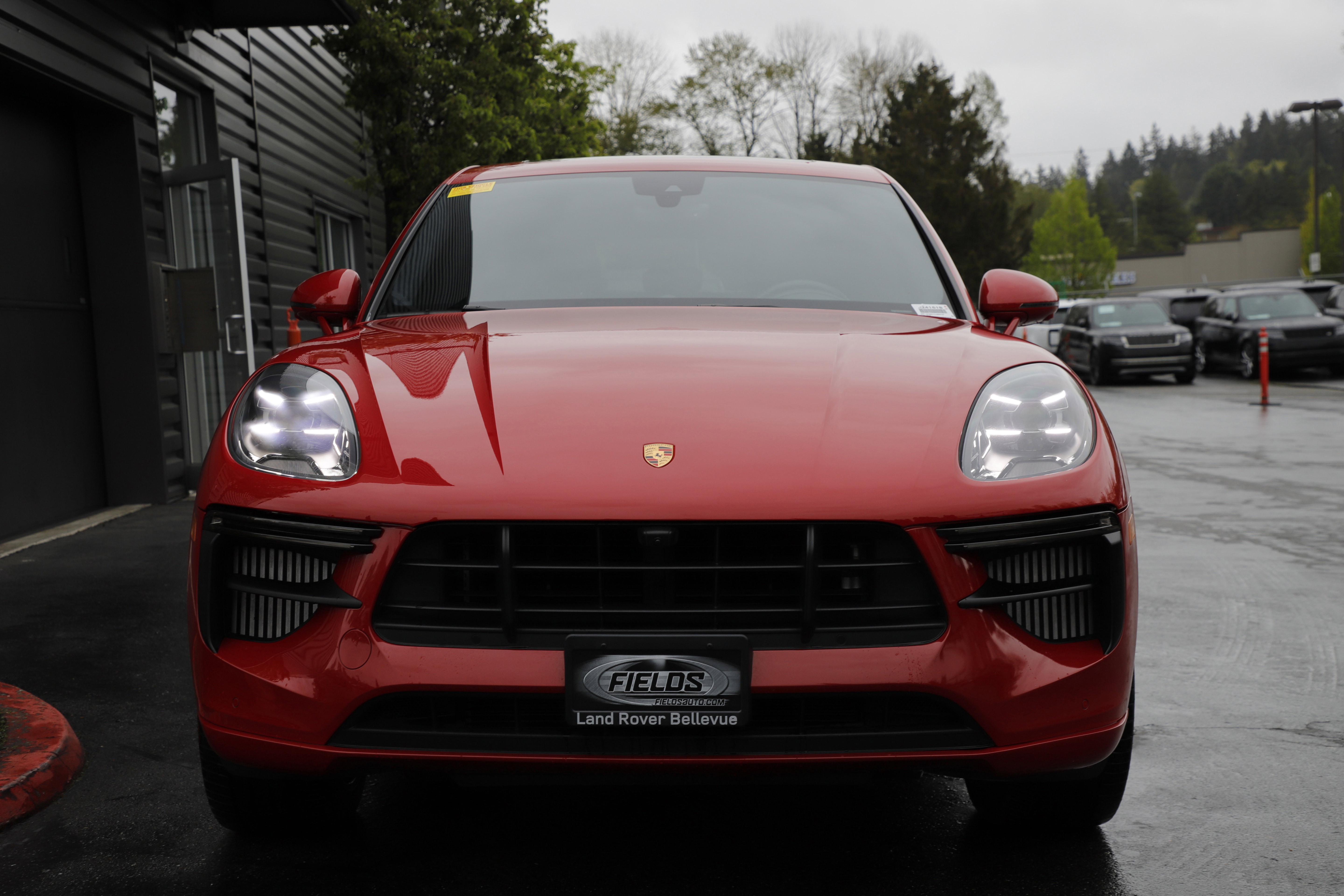Used 2020 Porsche Macan Turbo image 4