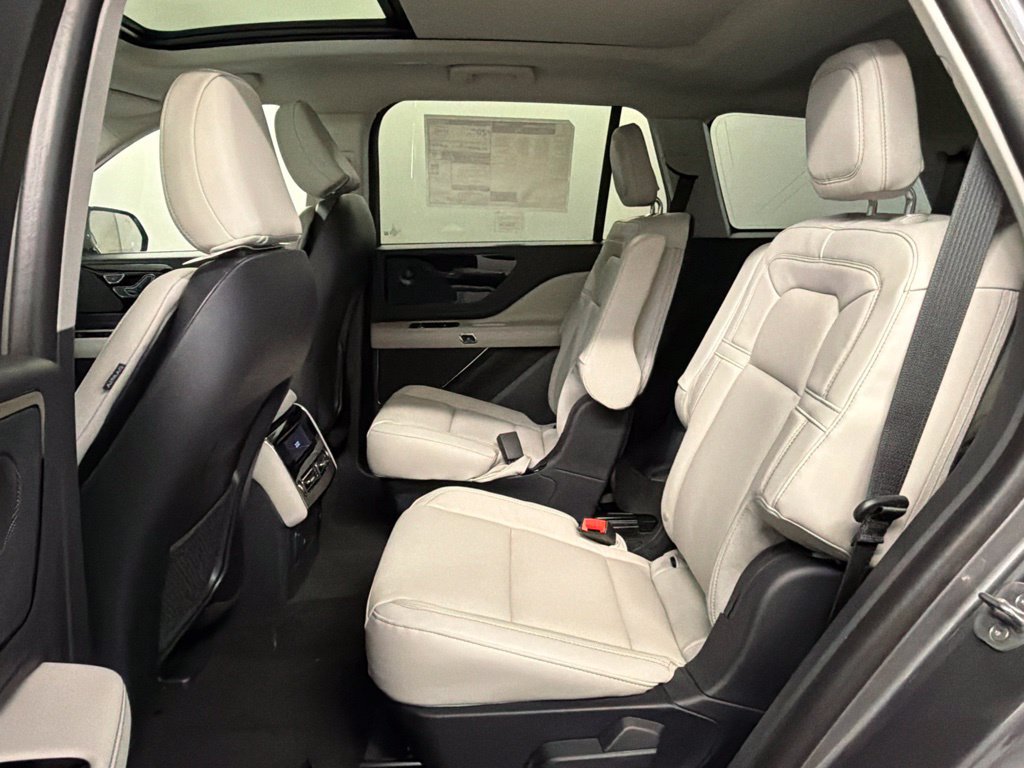 New 2027 Lincoln Aviator Reserve AWD/4WD image 34