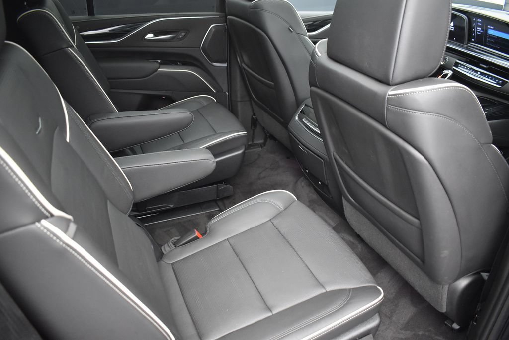 Used 2022 Cadillac Escalade Sport w/ Touring Package AWD/4WD image 33