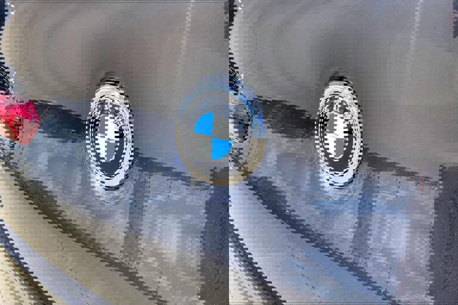 Used 2024 BMW X4 xDrive30i w/ M Sport Package image 28