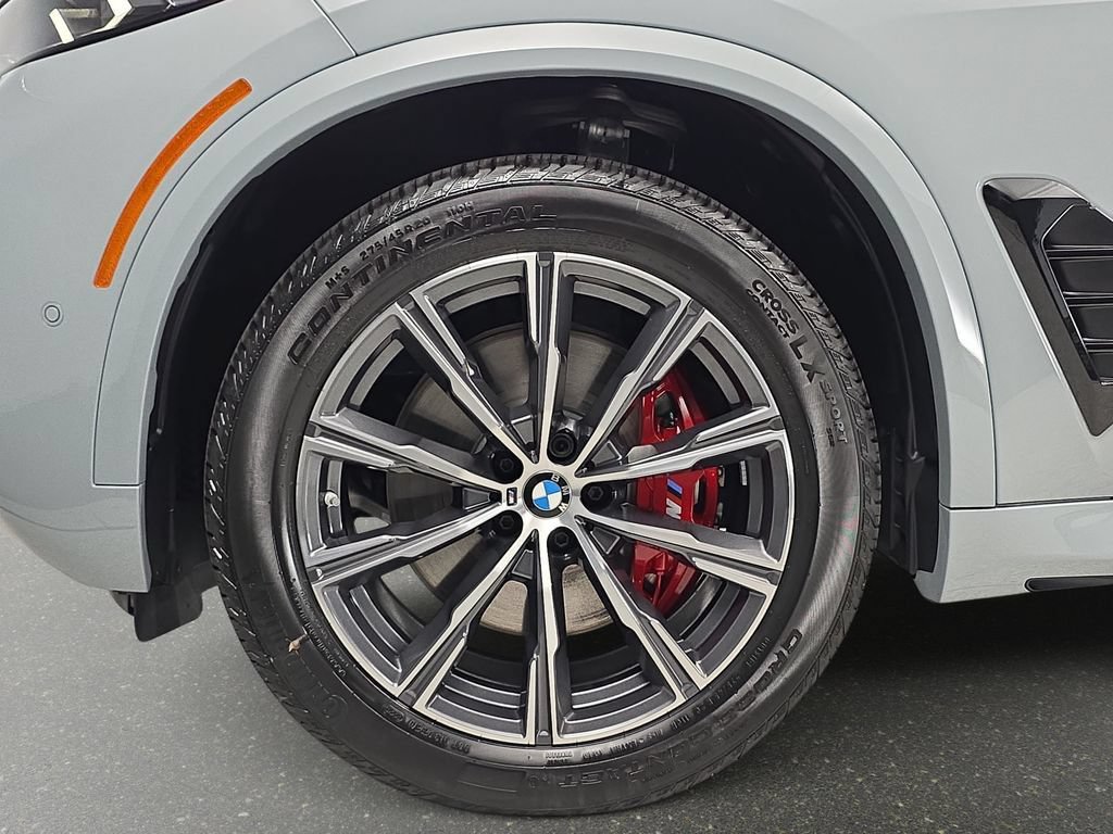 New 2026 BMW X5 xDrive40i w/ M Sport Package AWD/4WD image 33