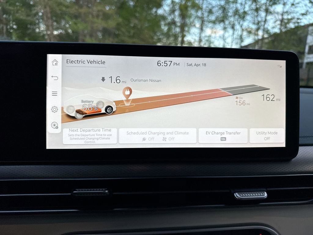 Used 2023 Genesis GV60 Performance image 12