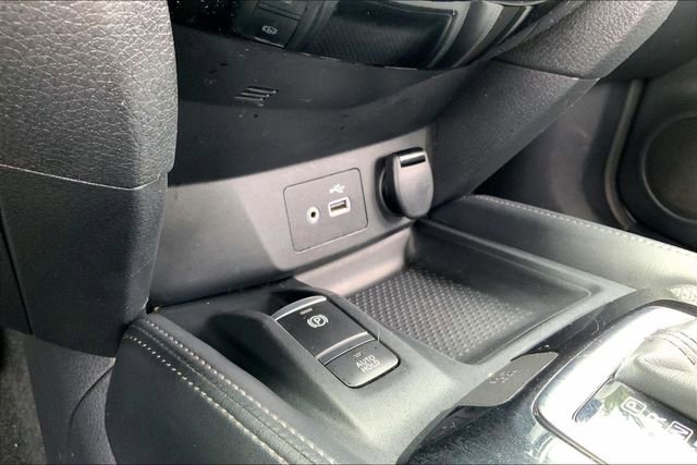 Used 2019 Nissan Rogue SL AWD/4WD image 32