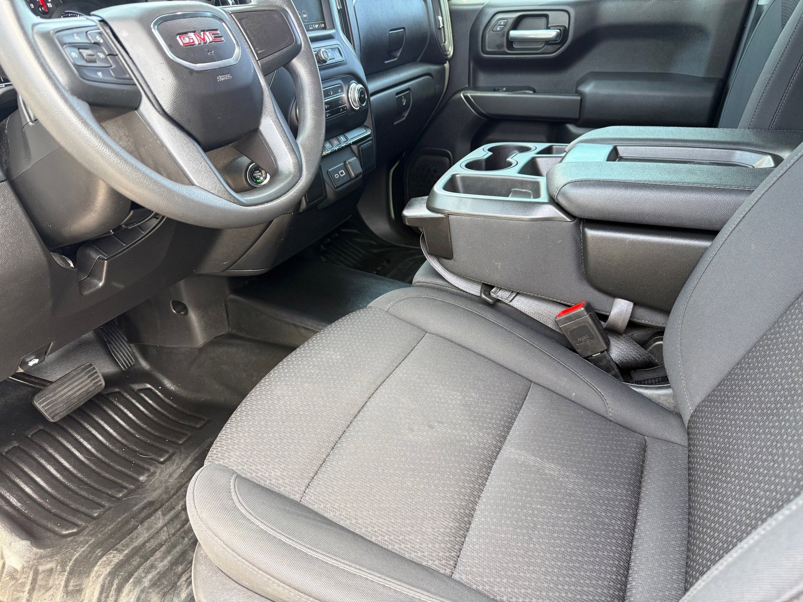 Used 2024 GMC Sierra 1500 Pro w/ Convenience Package image 27