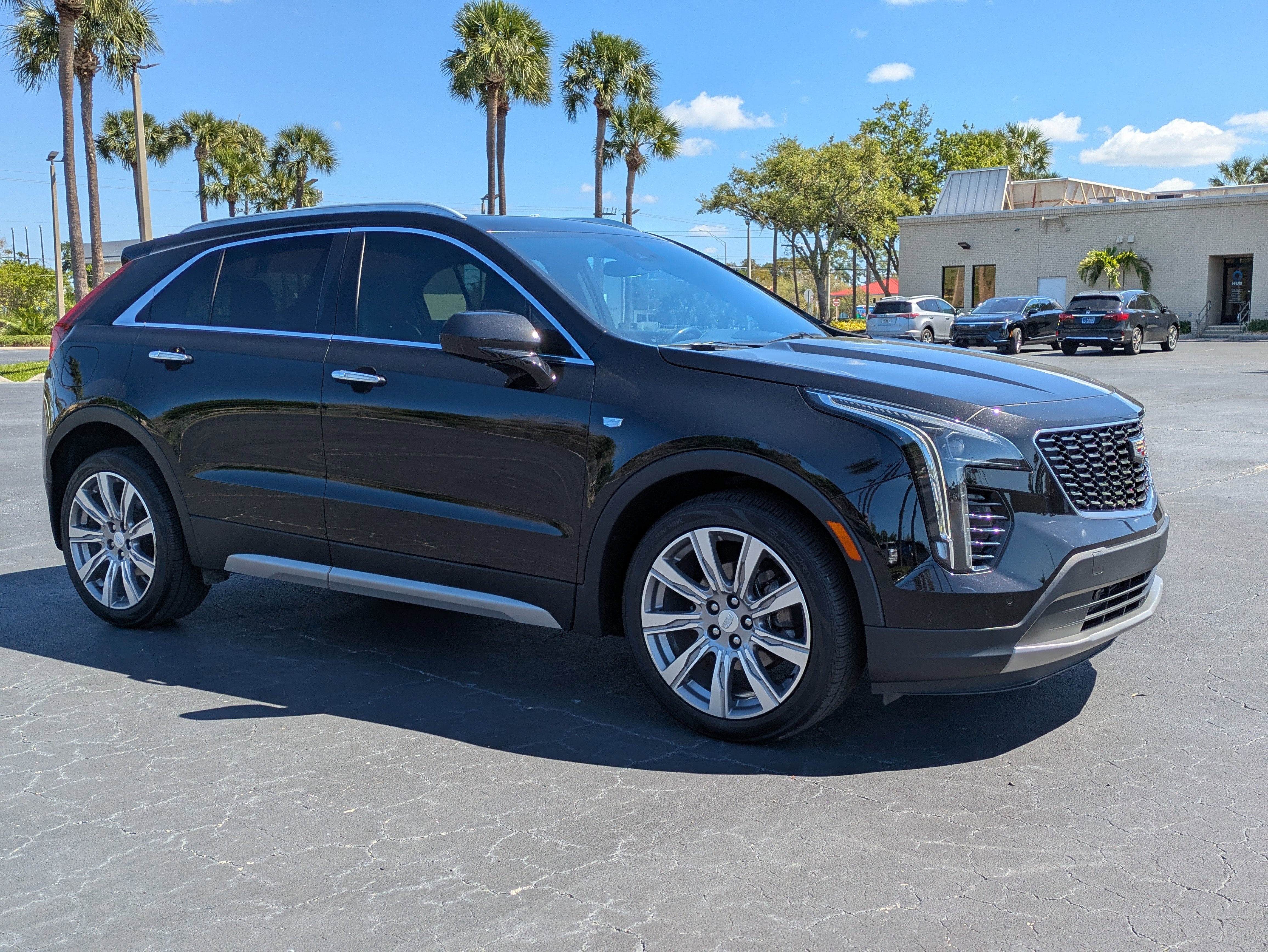 Used 2019 Cadillac XT4 Premium Luxury image 7