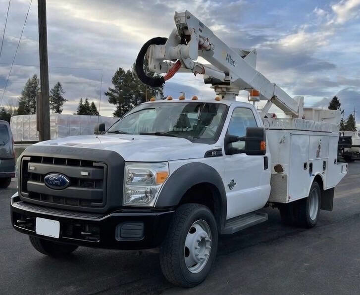 Used 2016 Ford F550 4x4 Regular Cab Super Duty image 1