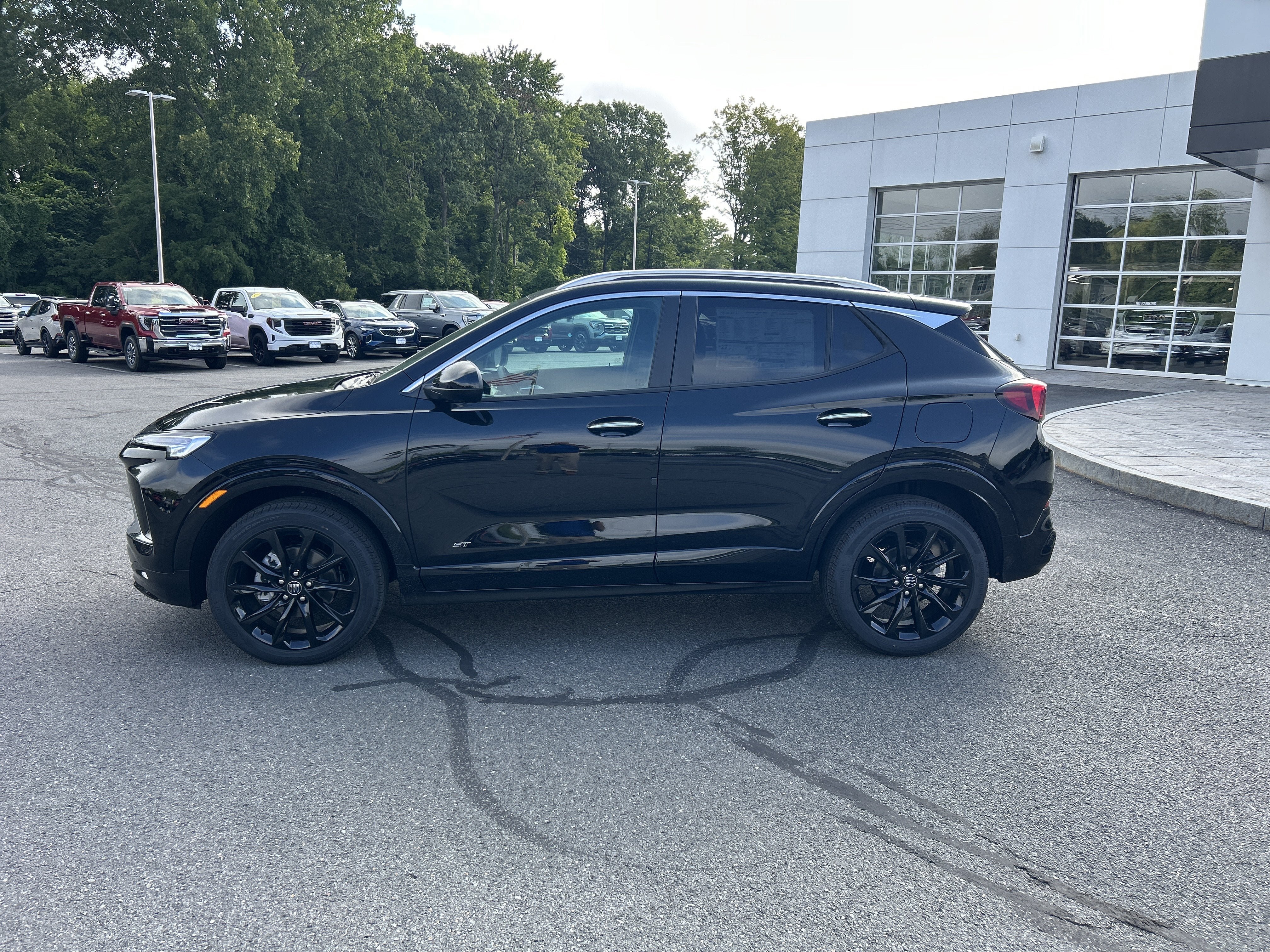 New 2026 Buick Encore GX Sport Touring w/ Advanced Technology Package AWD/4WD image 2