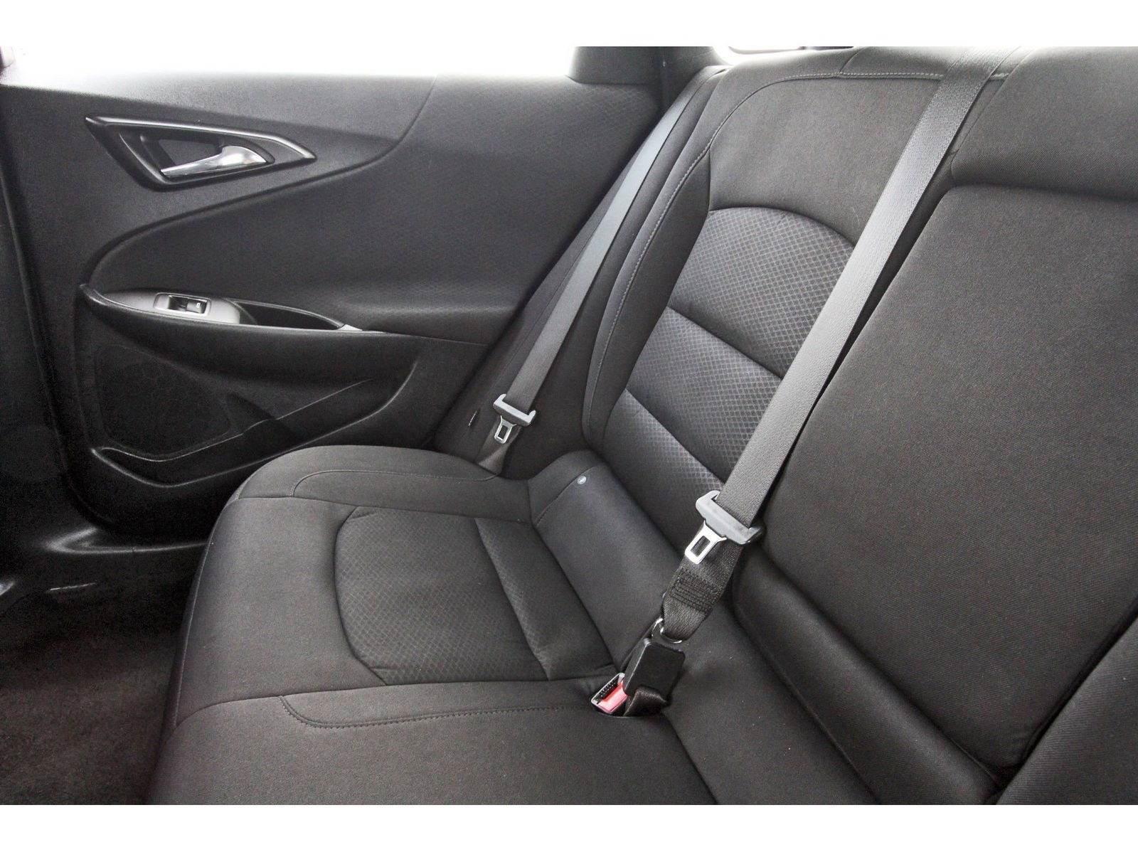 Used 2021 Chevrolet Malibu LT image 14