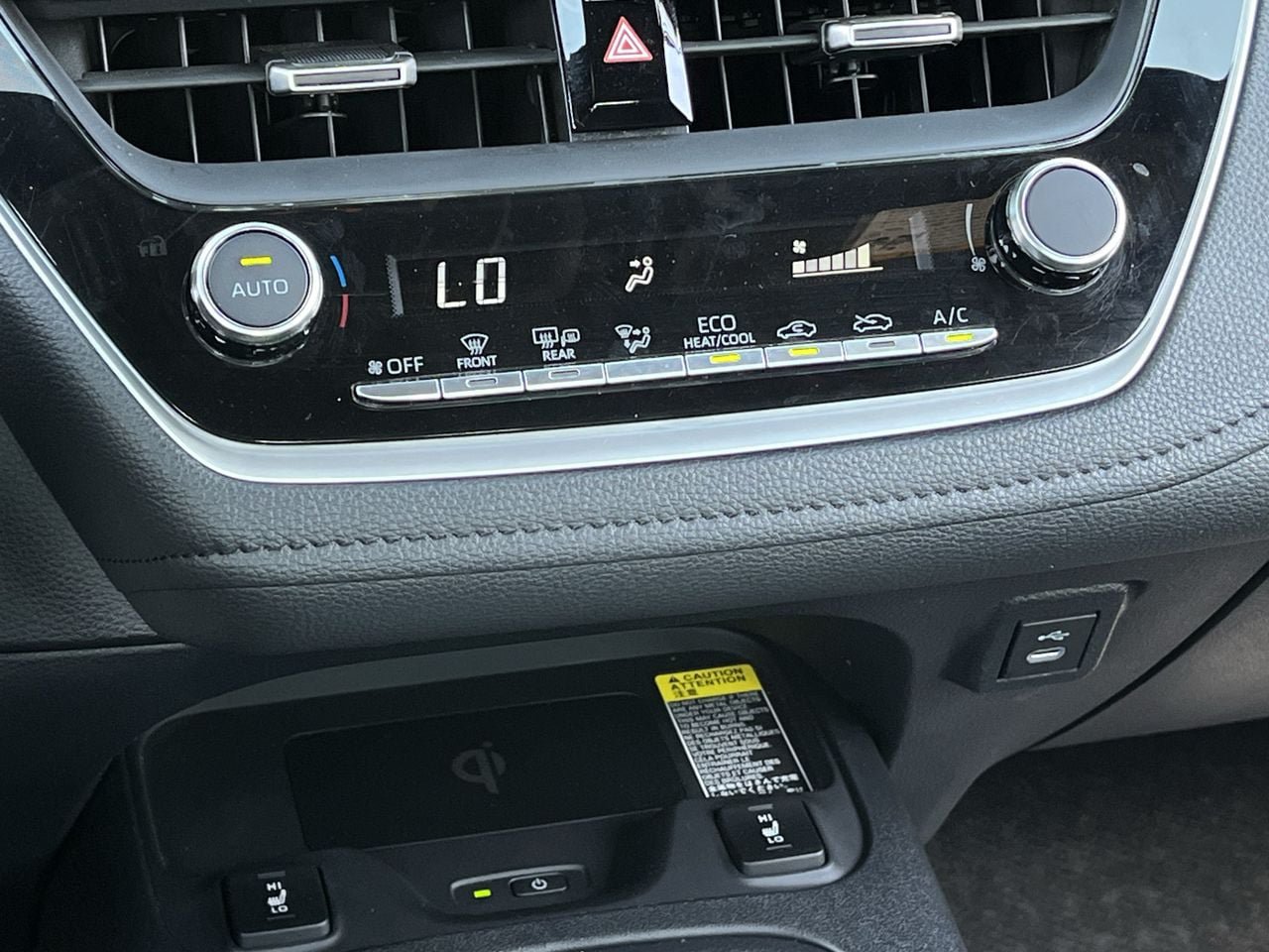 Used 2024 Toyota Corolla XSE FWD image 18