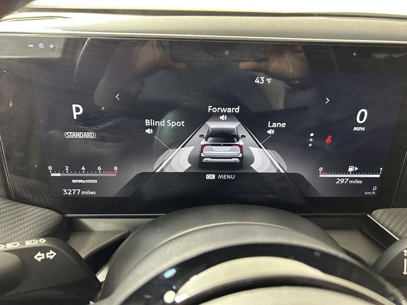 Used 2025 Nissan Kicks SR image 24