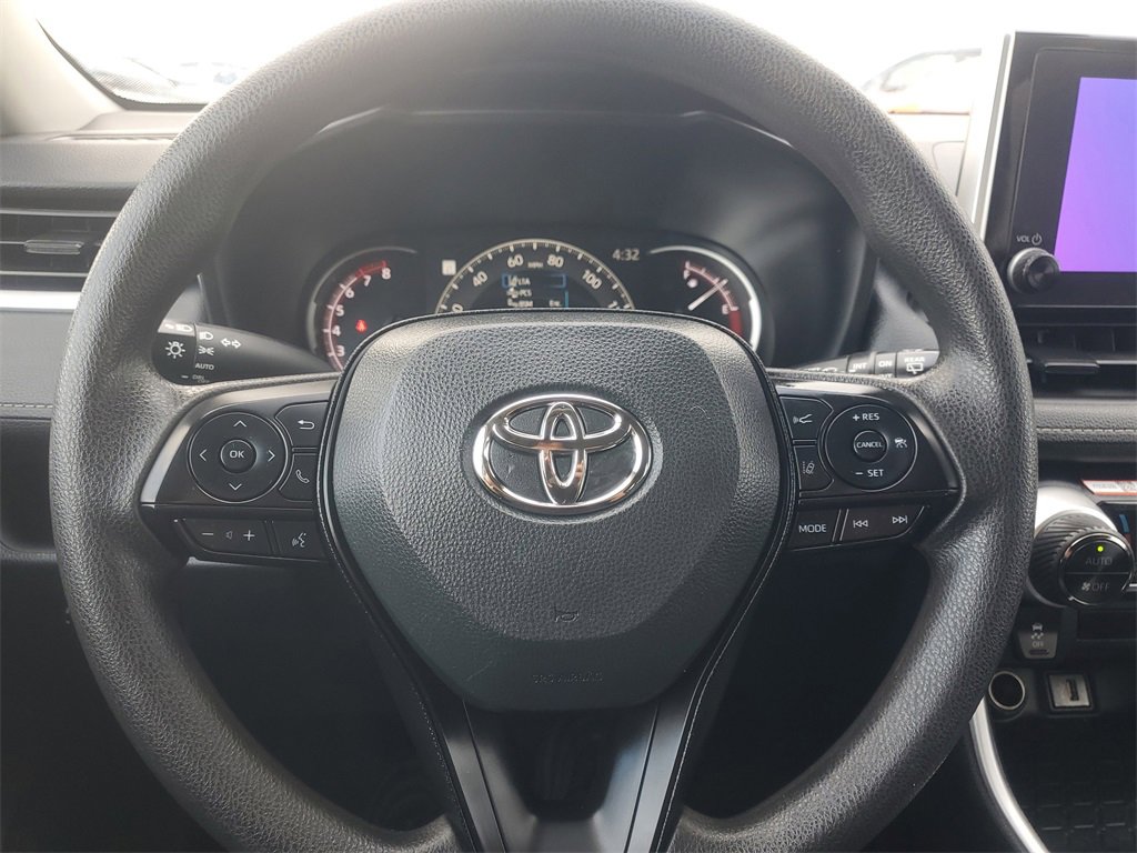 Certified 2025 Toyota RAV4 XLE image 19