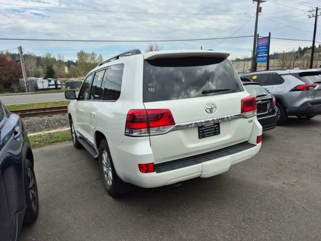 Used 2016 Toyota Land Cruiser image 4