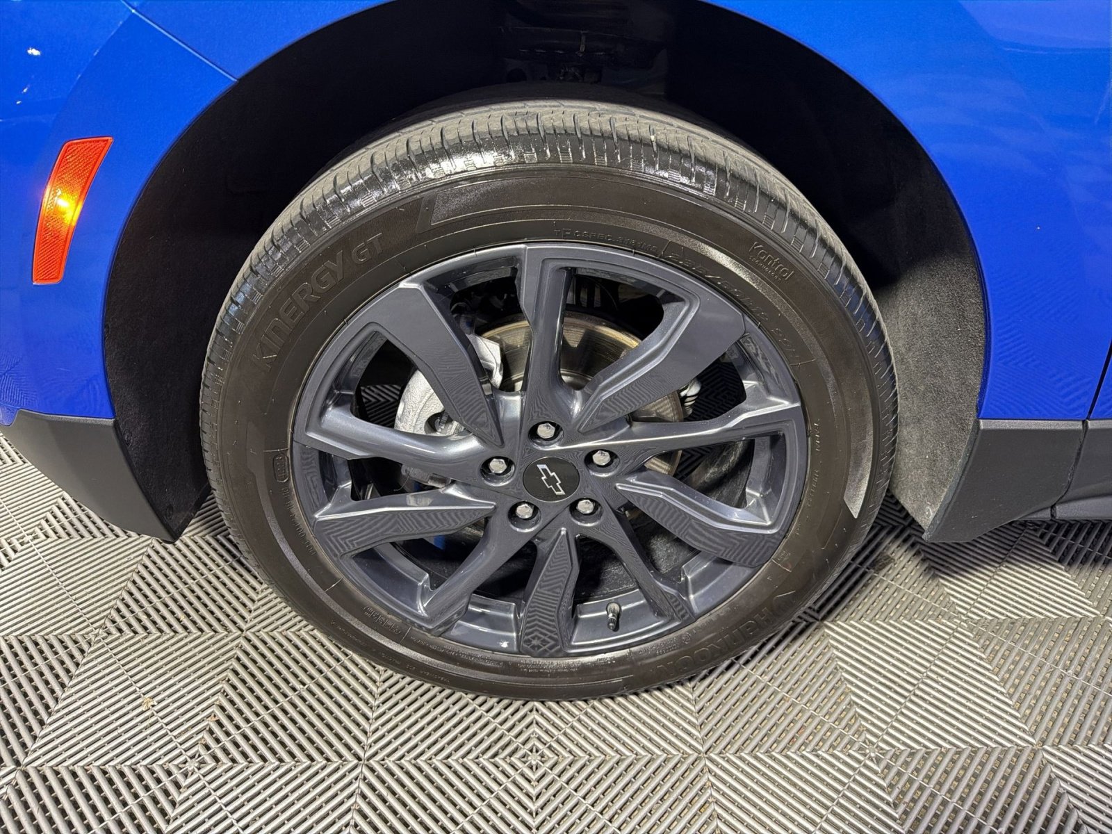 Used 2024 Chevrolet Equinox RS image 17