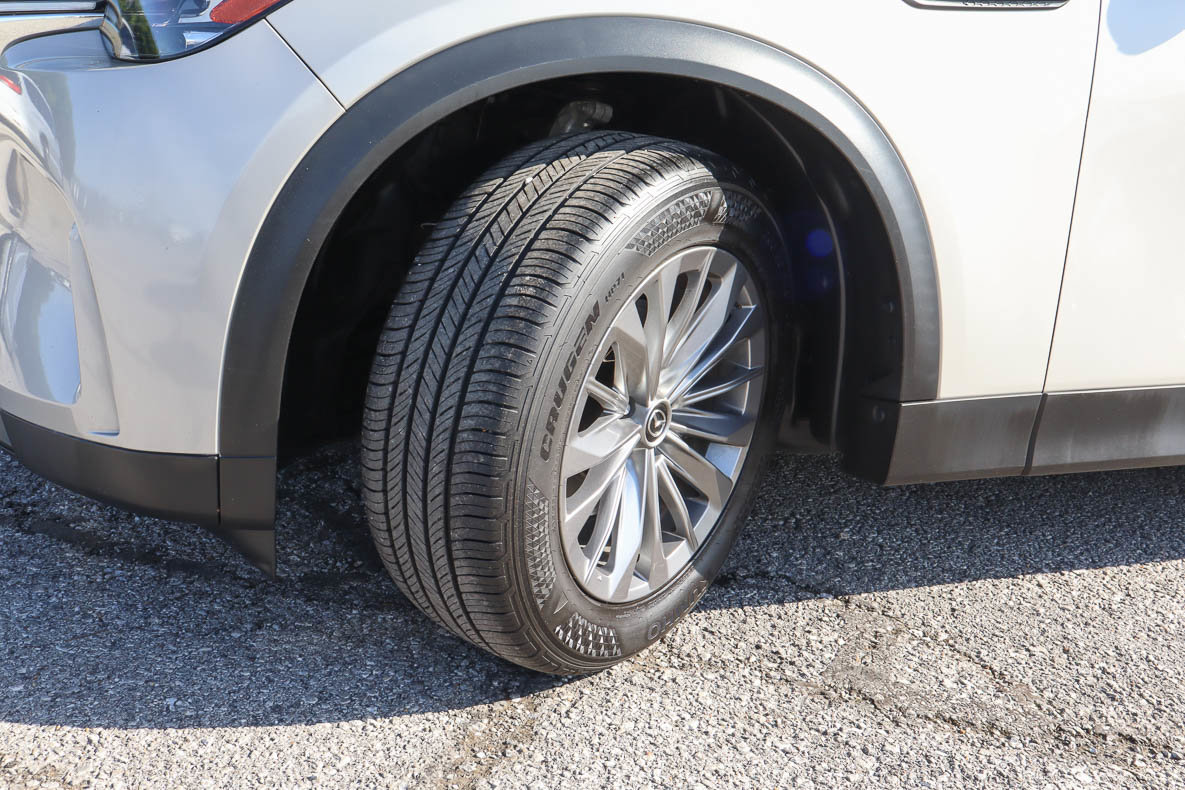 Used 2024 MAZDA CX-90 3.3 Turbo w/ Preferred Plus image 18