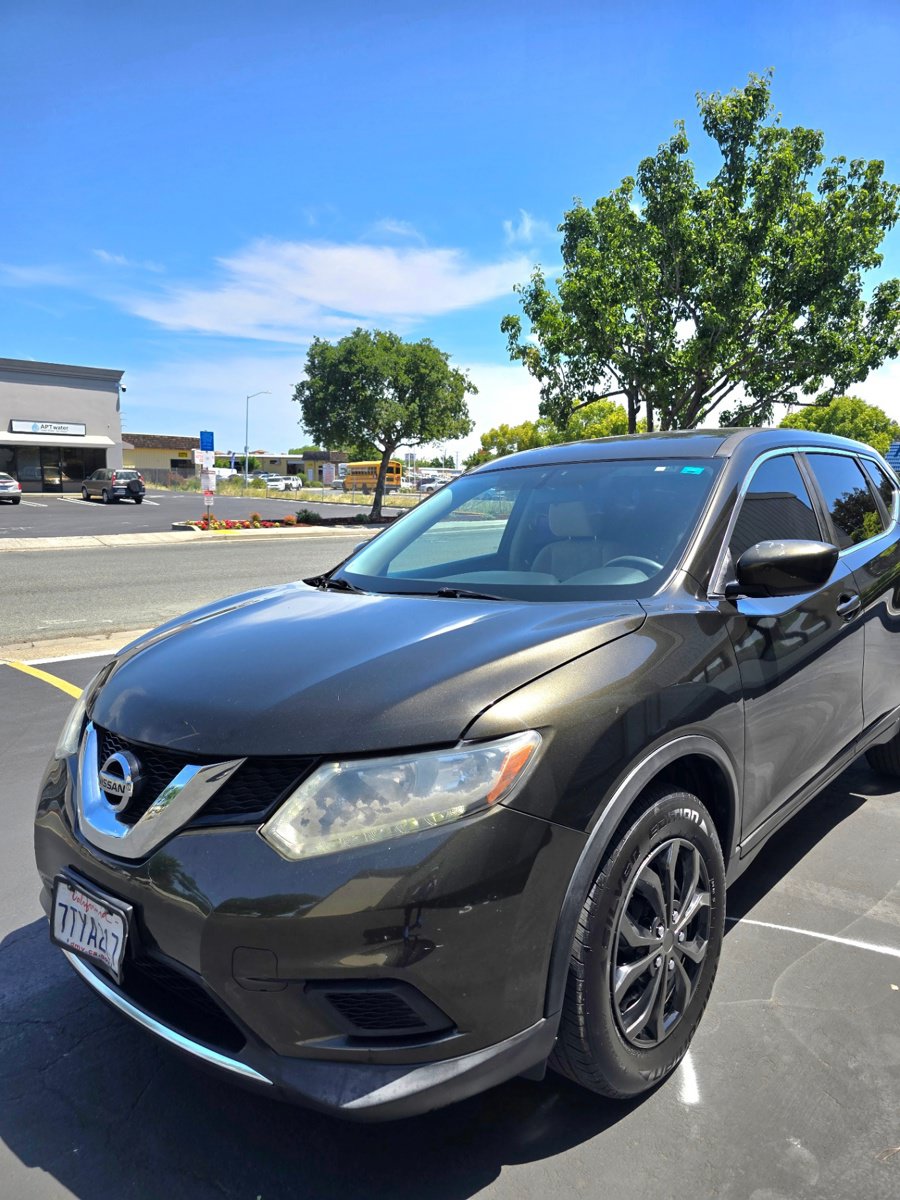 Used 2016 Nissan Rogue S FWD image 2