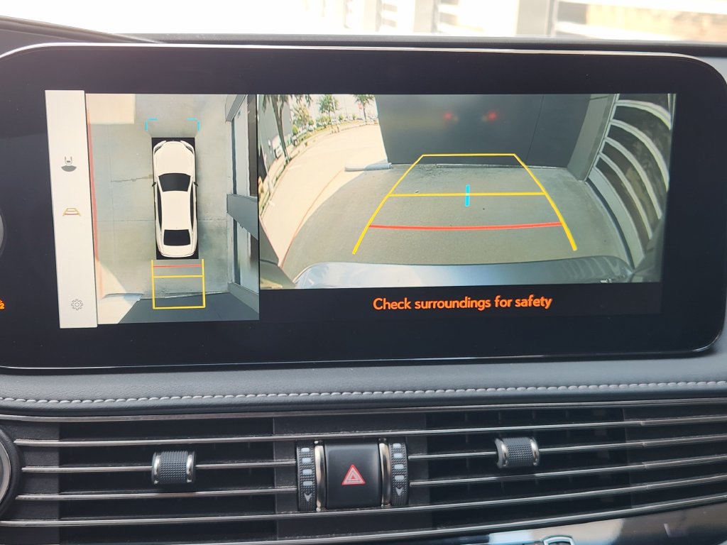 Certified 2023 Lexus LS 500 w/ Luxury Package RWD image 17
