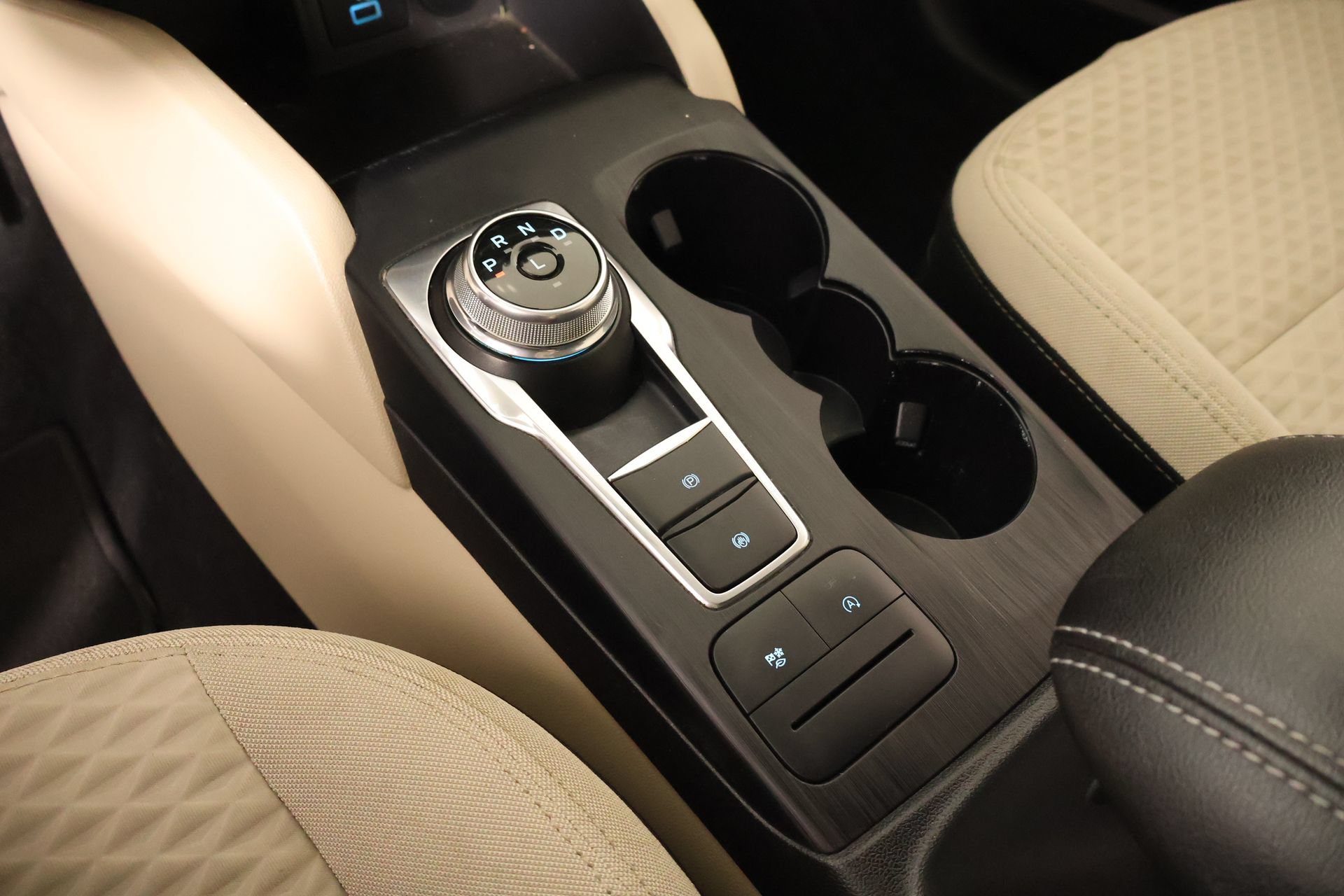 Used 2022 Ford Escape SE FWD image 7