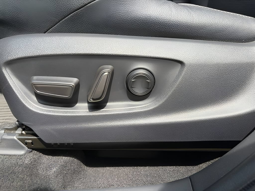 Certified 2023 Subaru Solterra AWD image 18