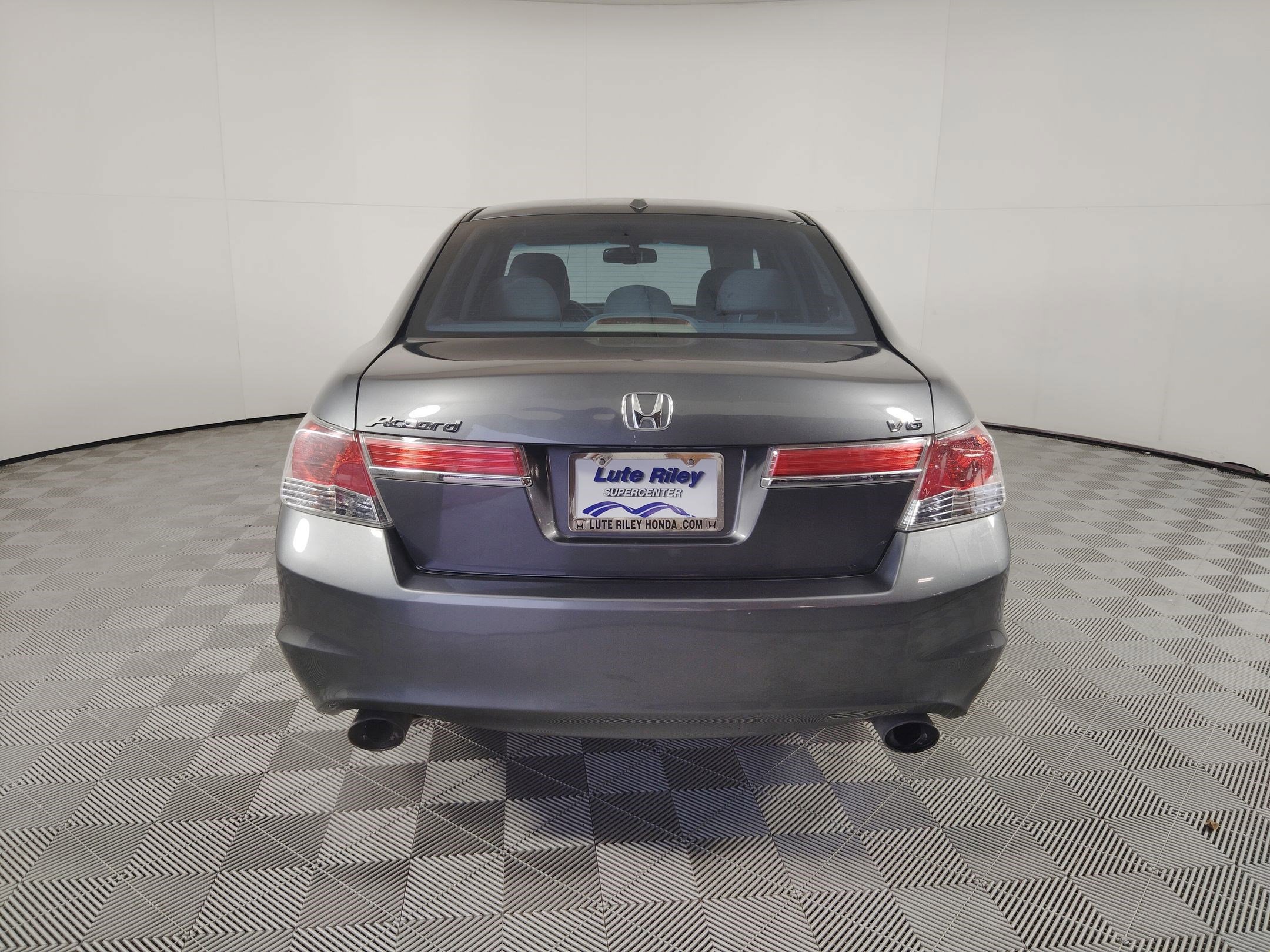 Used 2011 Honda Accord EX-L image 10