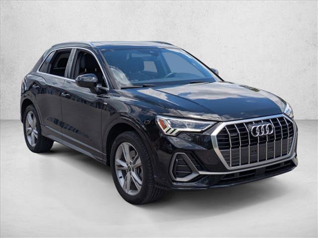 Used 2024 Audi Q3 2.0T Premium Plus w/ Premium Plus Package AWD/4WD image 3