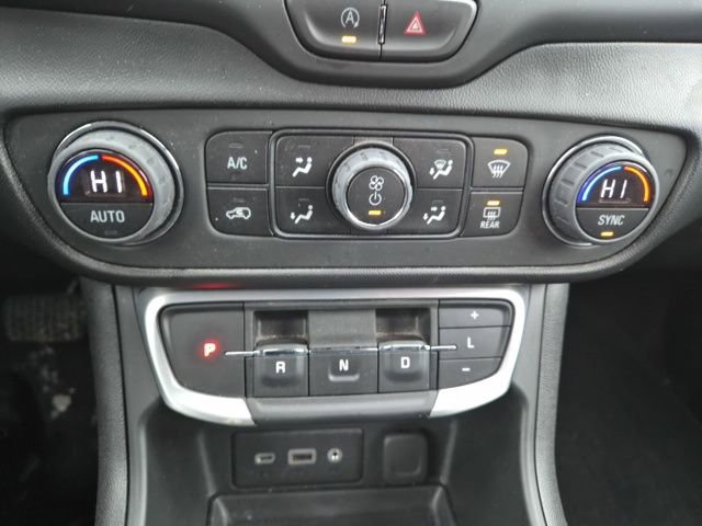 Used 2022 GMC Terrain SLE w/ Driver Convenience Package image 20