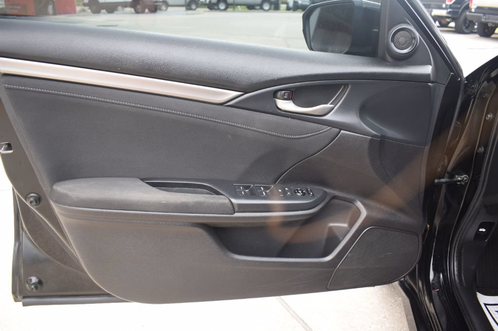 Used 2017 Honda Civic EX image 7
