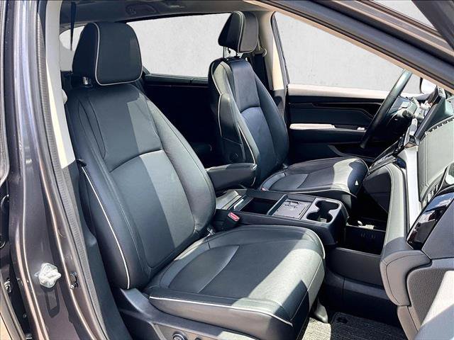 Used 2025 Honda Odyssey Touring image 9