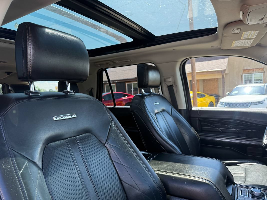 Used 2018 Ford Expedition Max Platinum AWD/4WD image 29