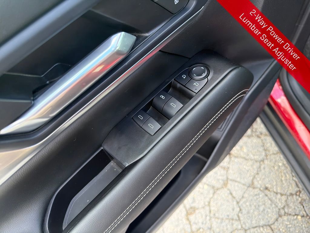 Used 2025 GMC Terrain Elevation w/ Elevation Premium Package AWD/4WD image 13
