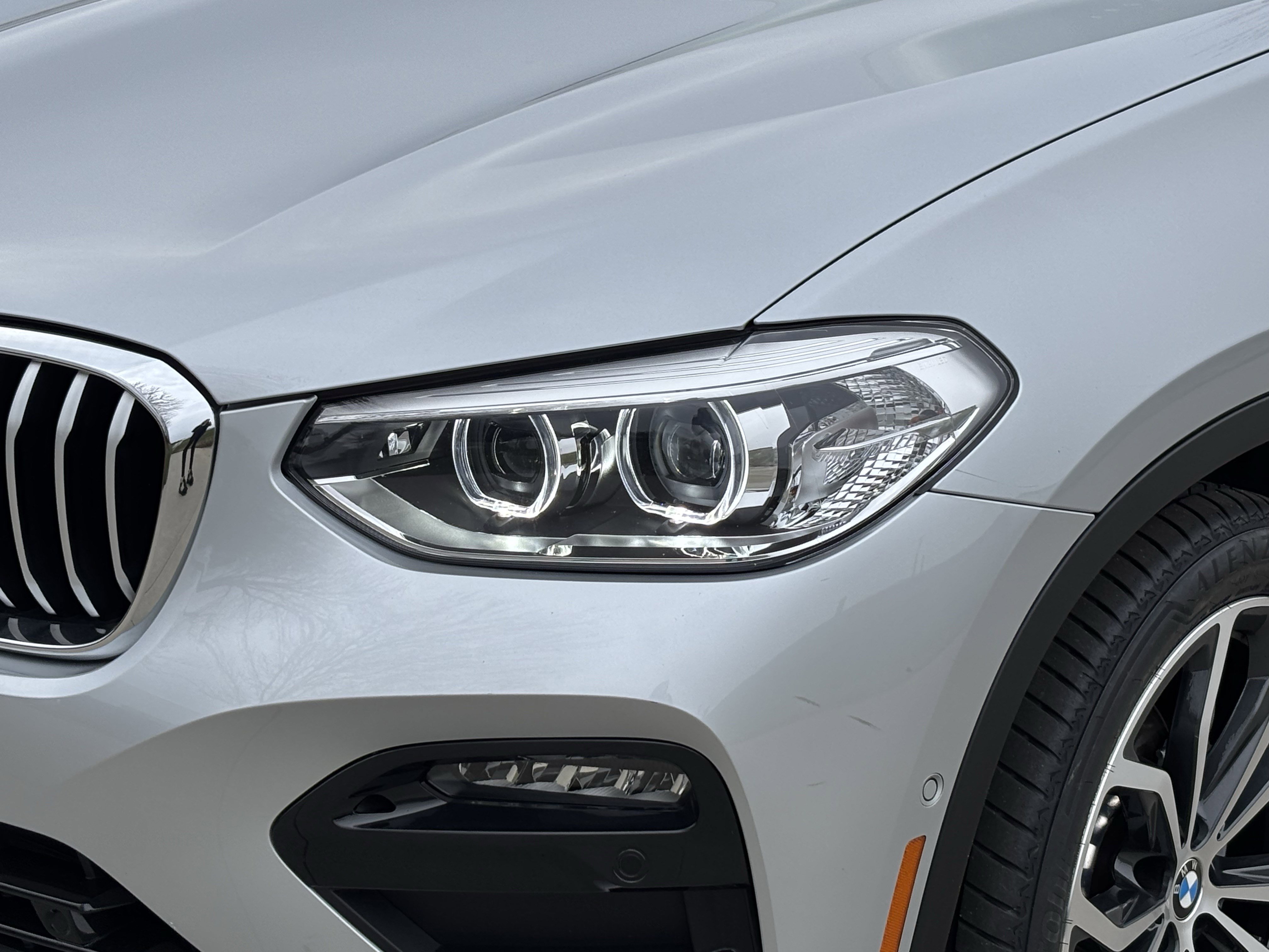 Used 2021 BMW X4 xDrive30i w/ Premium Package image 6