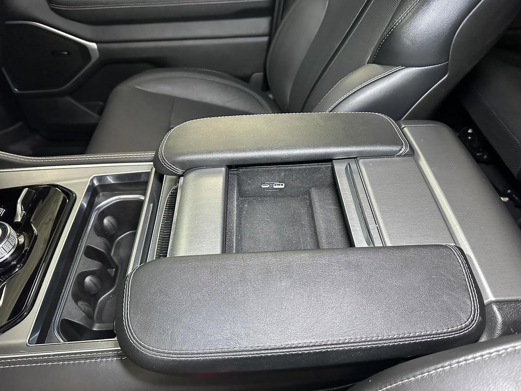 Certified 2024 Jeep Wagoneer Series II w/ Convenience Group I image 47