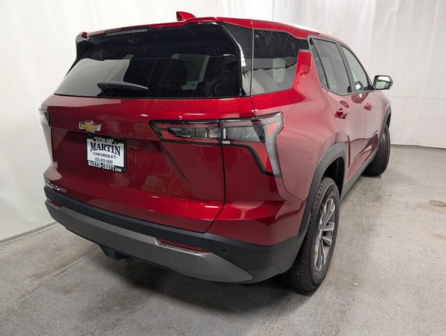 New 2026 Chevrolet Equinox LT image 3